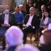 1o Town Hall Meeting